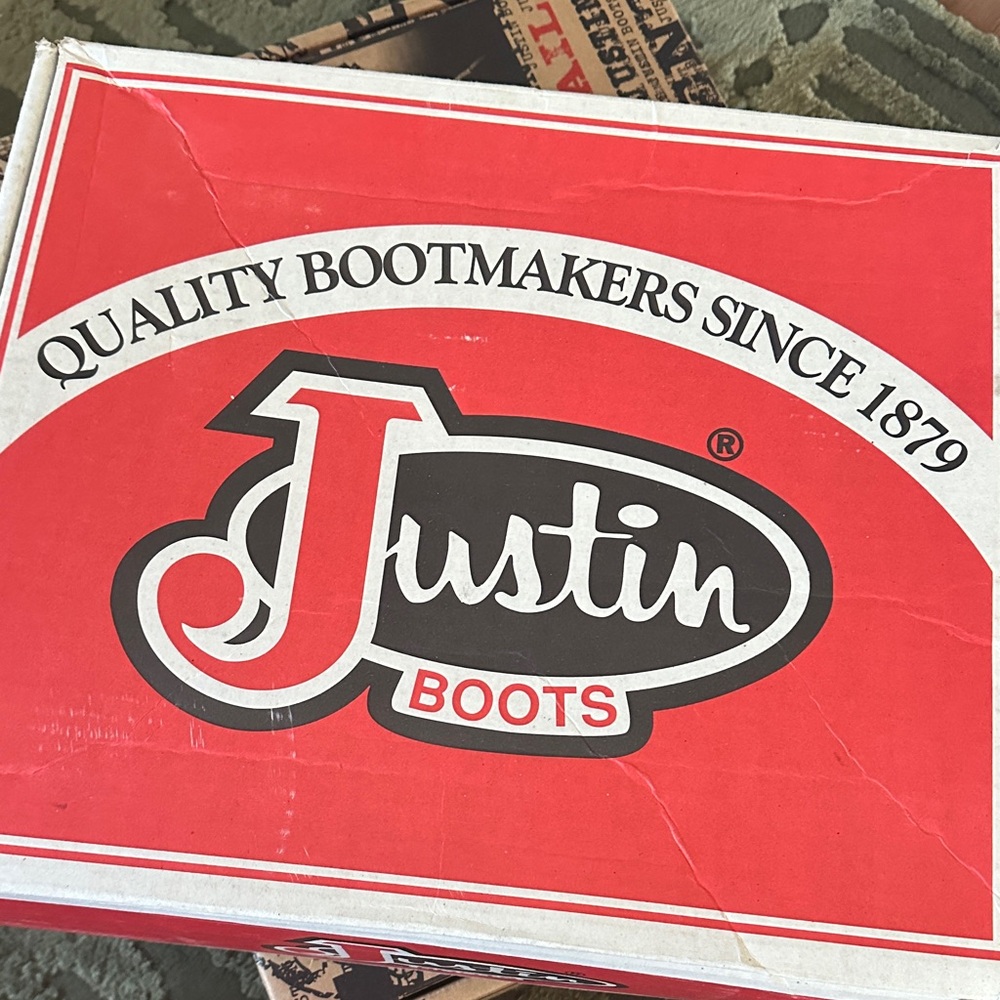 Justin Boots with box